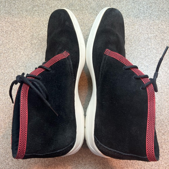 Clarks Men\'s Size 8 Womens 10M Black Suede Boots w/Red Trim main image 7